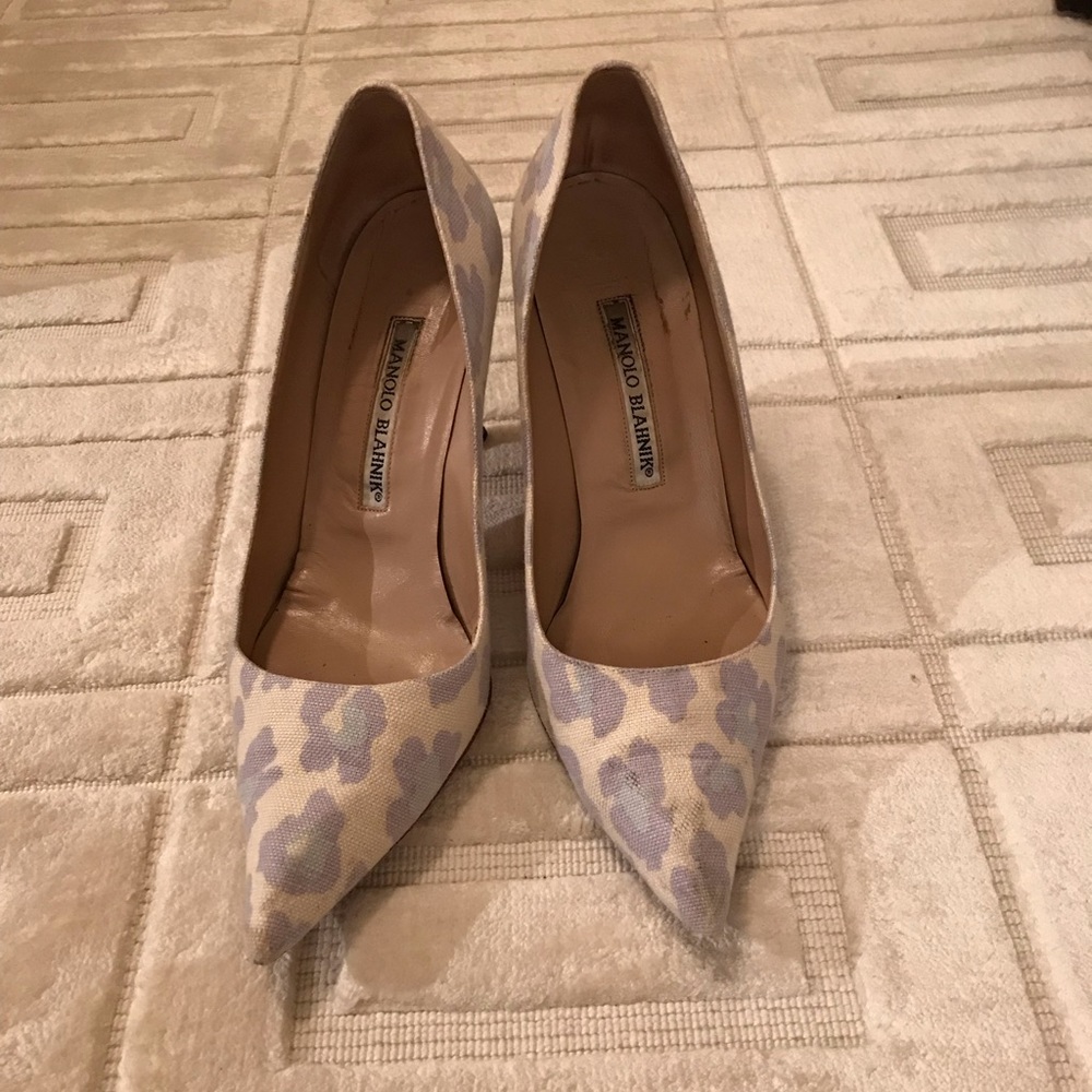 Manolo Blahnik leopard print heels (size 37)